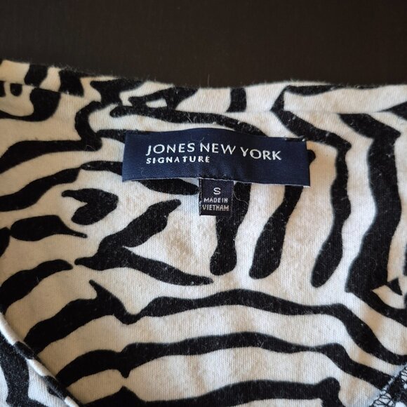 Zebra Print T-Shirt - Picture 4 of 6